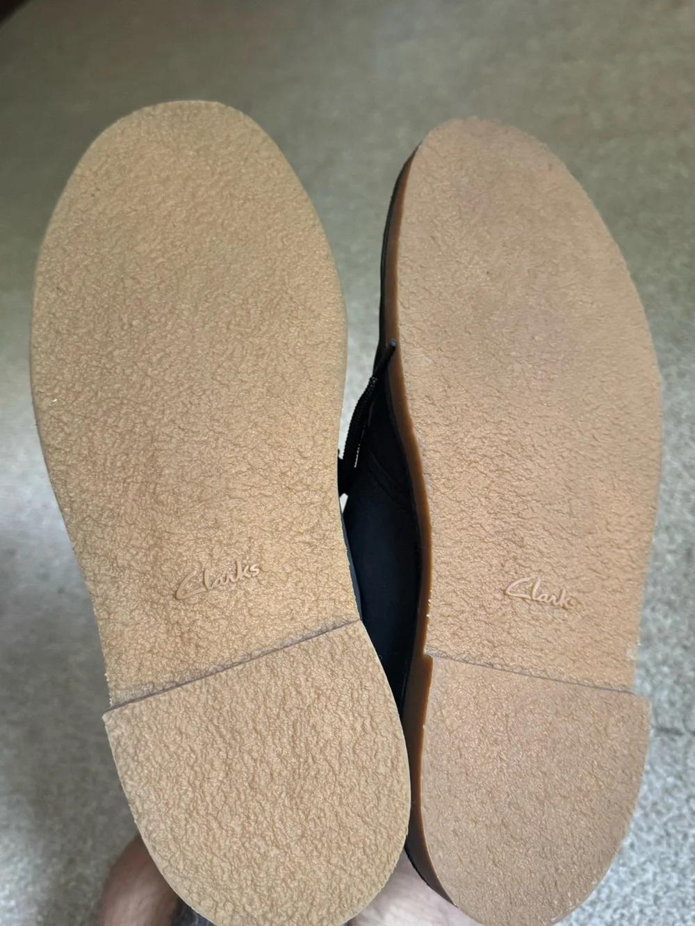 Clarks Men's Black Suede Chukka Boots - Picture 5 of 7